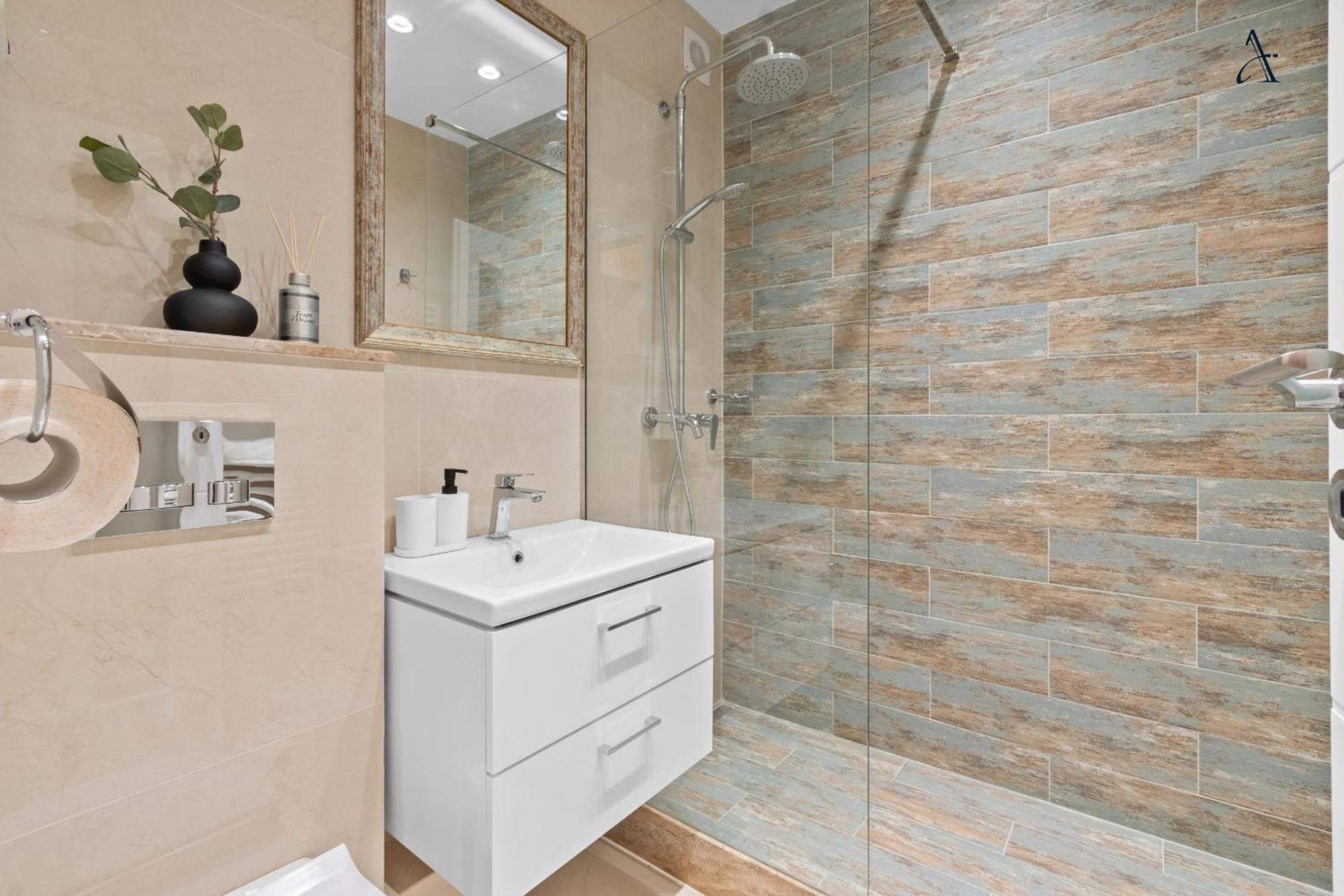 Rentforcomfort Penthouse Romana Бухарест Экстерьер фото